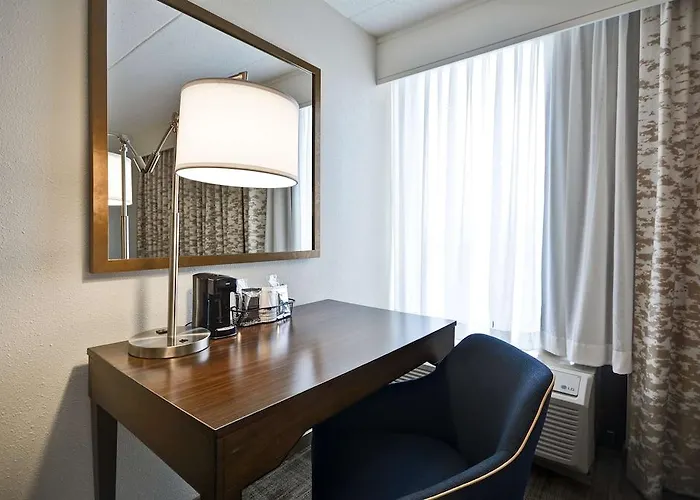 Hampton Chicago-naperville Hotel 3*
