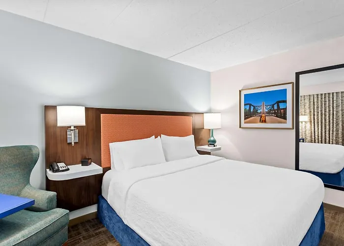 Hampton Chicago-naperville Naperville