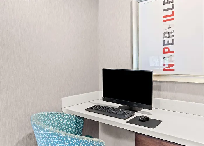 Hotel Hampton Chicago-naperville 3*