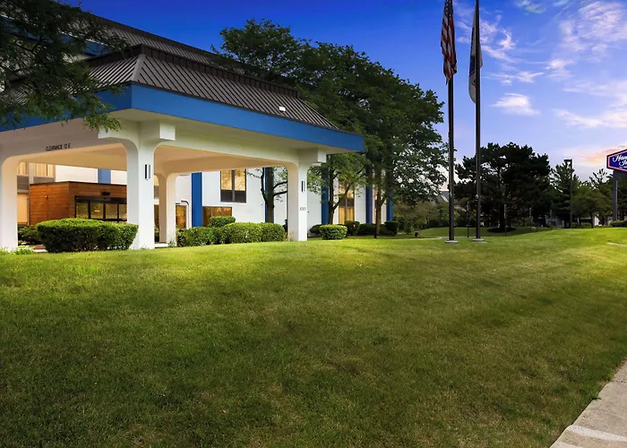 Hampton Chicago-naperville Hotel 3*
