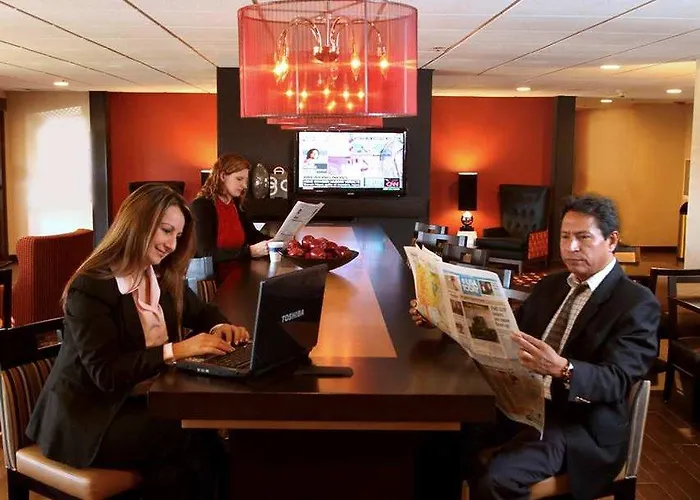 Hotel Hampton Chicago-naperville 3*